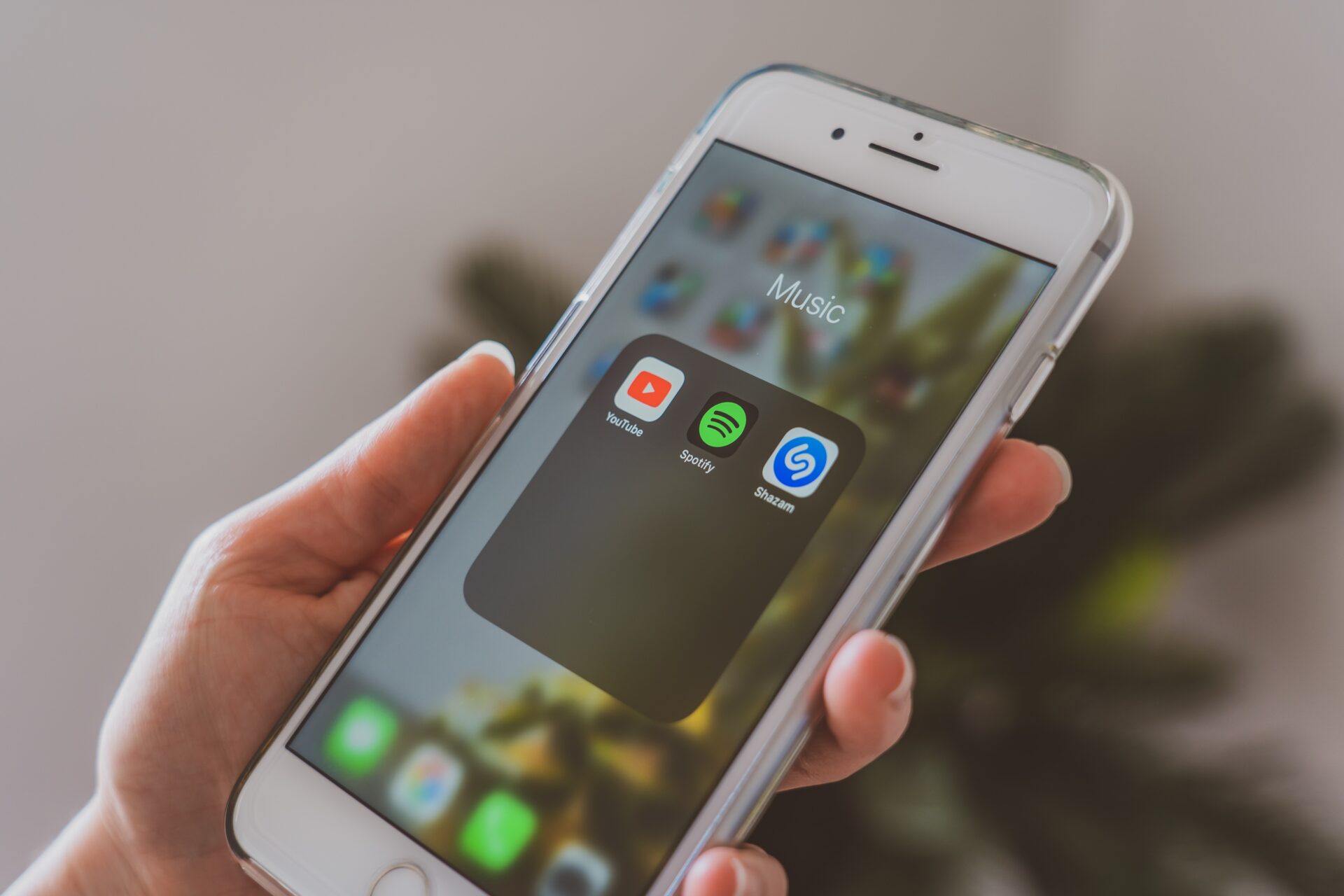 pexels-castorly-stock-4114788